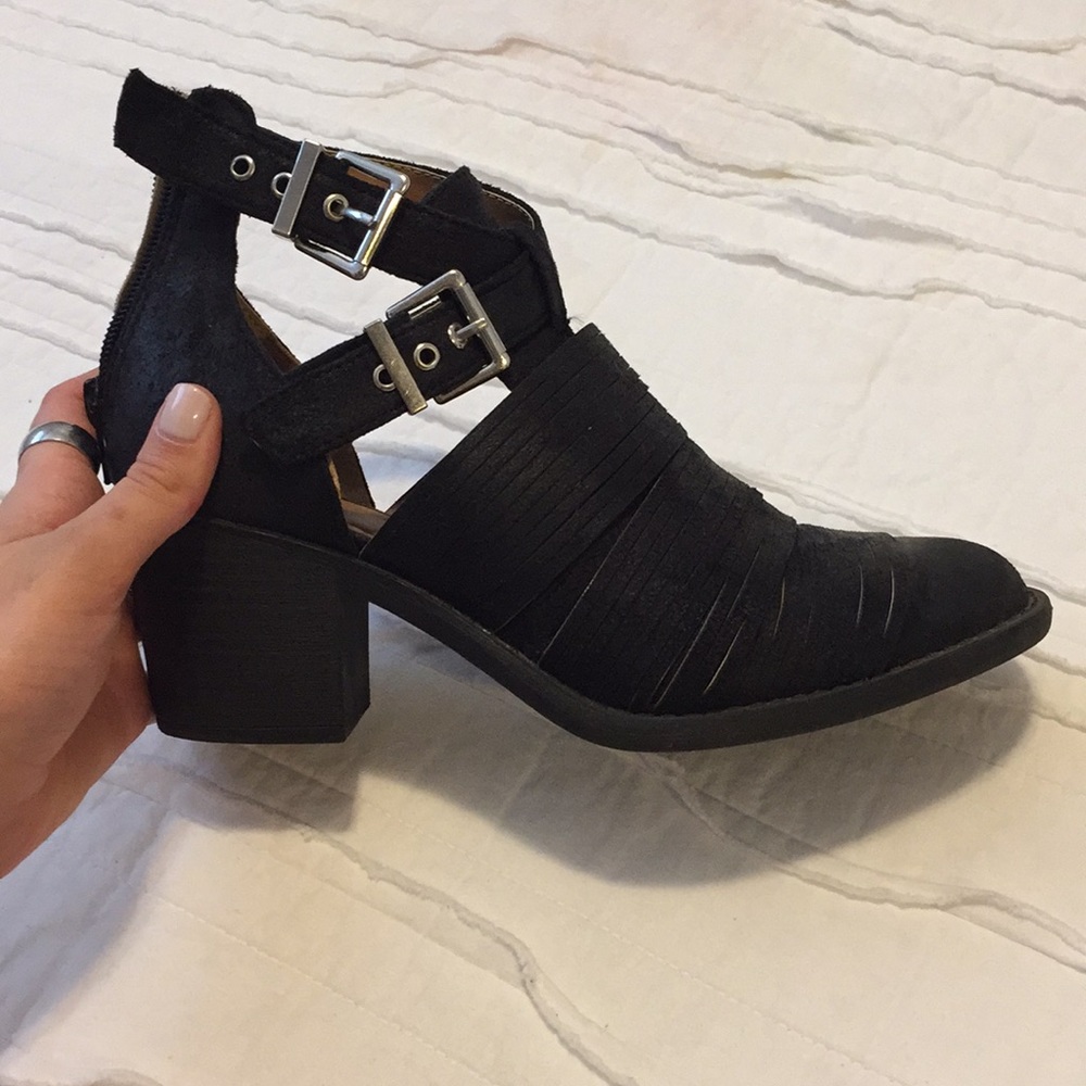 Black Boots.